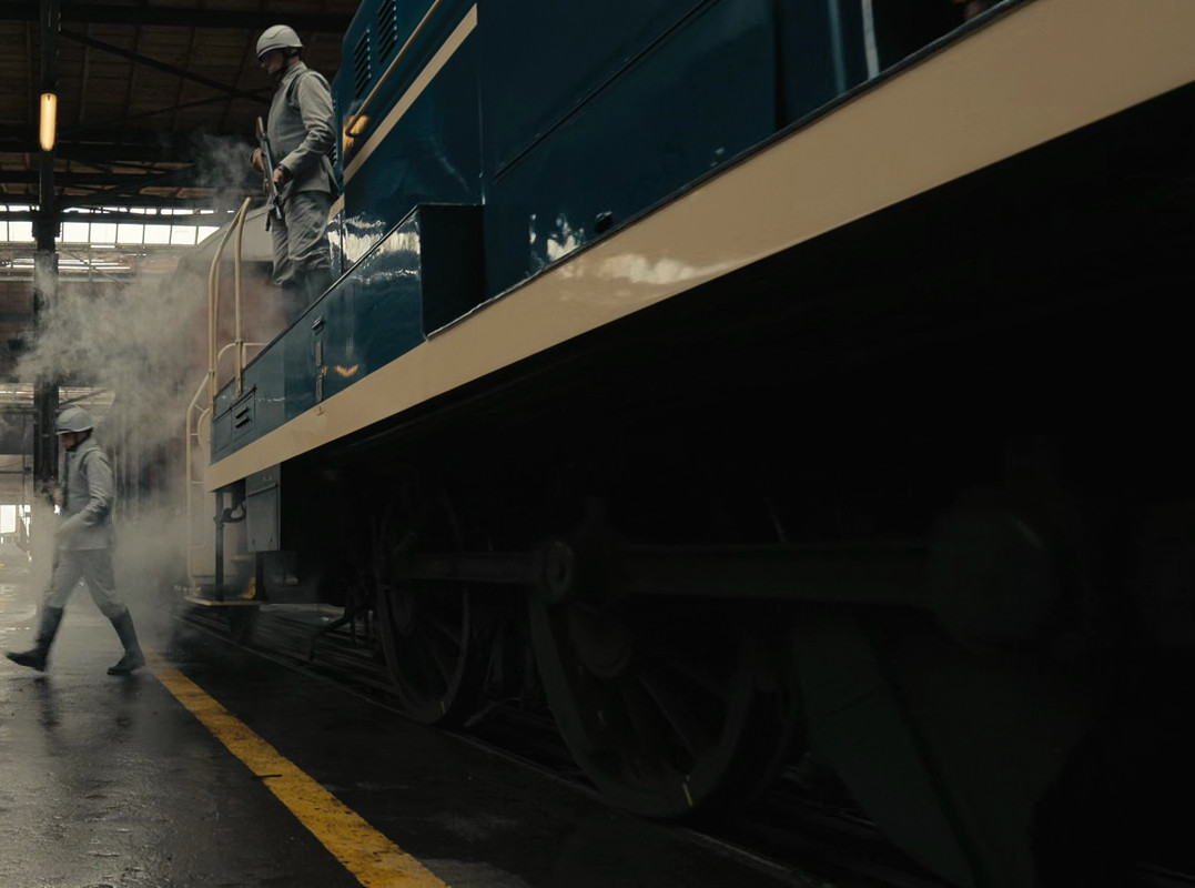 An unknown diesel locomotive in the Hunger Games